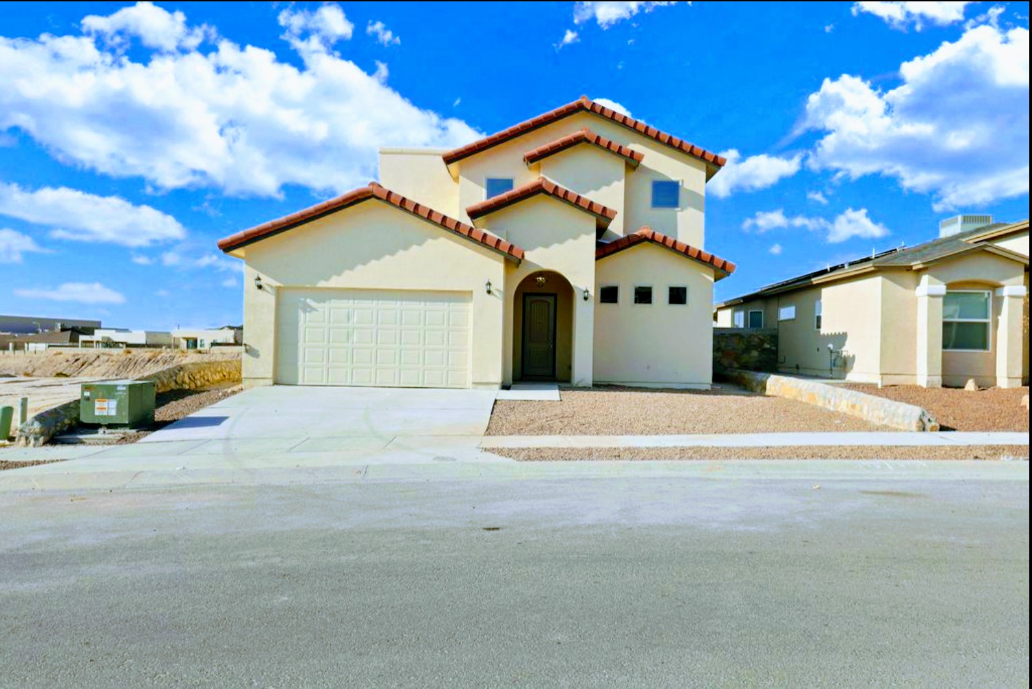 Property main image