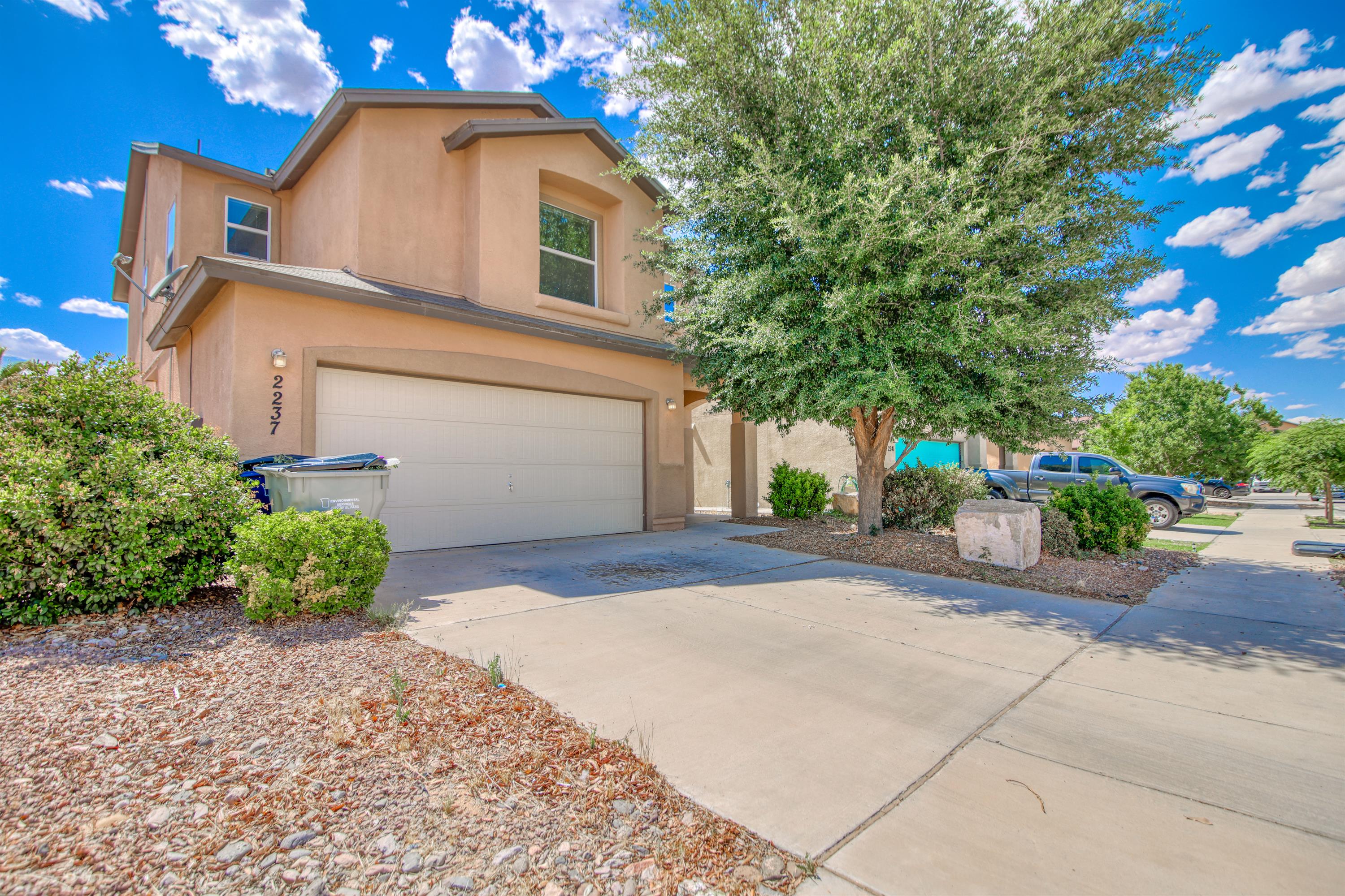 2237 Azure Point