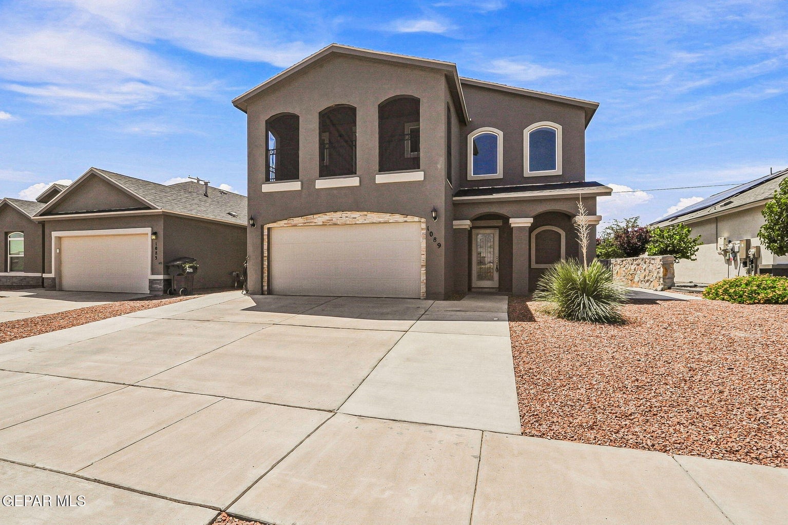 1089 Indigo Sky Street